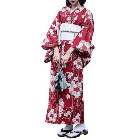 PRICES MAY VARY. -One Size: Robe Length 110cm(43"), Suitable for weight below 75kg(165 lbs) -★-Features:Feature: This lightweight white juban is designed to be worn under a kimono.3/4-length sleeve, opening under the armpit. -★-Material：100% cotton, high quality, light, soft, comfortable to wear. -★-Package Includes:Robe(Please note that the belt is not included and there is a belt sales link in our store.) -★-Use Occasions:Our Kimono hadajuban are lightweight and ideal for vacation, spa, hospit Yukata Women, Japanese Kimono Fashion, Kimono Costume, Pretty Kimonos, Ceremonial Clothing, Cute Kimonos, Japanese Costume, Traditional Japanese Kimono, Kimono Yukata