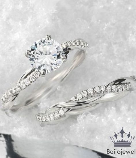 Details about White Gold Over Ladies Solitaire D/VVS1 Round Diamond Engagement Ring Bridal Set Infinity Wedding, Antique Engagement Ring, Flower Engagement Ring, Engagement Rings Bridal Sets, Bridal Ring Sets, Dream Engagement Rings, Rose Gold Engagement, Bridal Ring, Rose Gold Engagement Ring