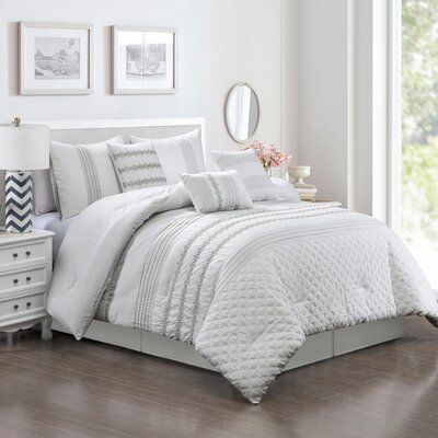 Luxury Comforter Sets, Cotton Comforter Set, White Comforter, Ruffle Bedding, Bed In A Bag, King Comforter Sets, Comfortable Bedroom, Queen Comforter Sets, Queen Comforter