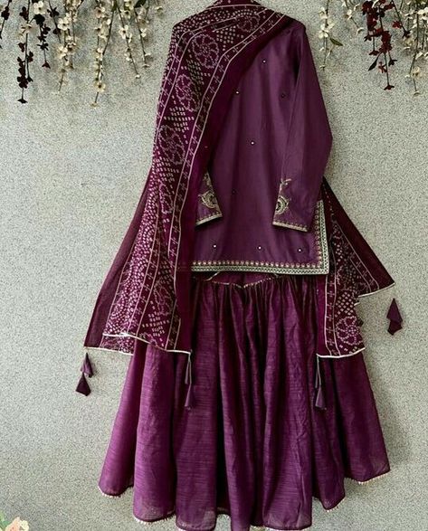 #mehandidress#pakistaniculture#purpledress#sharara Short Shirt With Sharara, Purple Sharara, Crushed Sharara, Sharara Design, Mehandi Dress, Simple Dress Casual, Desi Fits, Sharara Designs, Eid Special