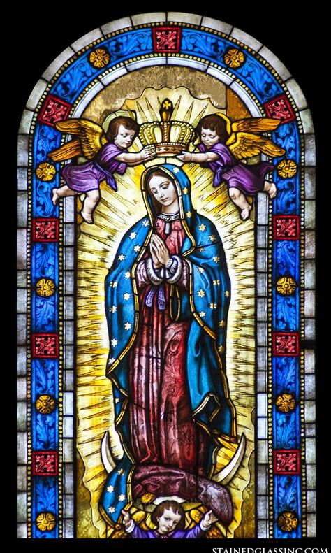 Catholic Church Stained Glass, Animal Mosaic, Stained Glass Windows Church, L'art Du Vitrail, Art Sunflower, Stained Glass Church, Virgin Of Guadalupe, Wall Art Crafts, Mary And Jesus