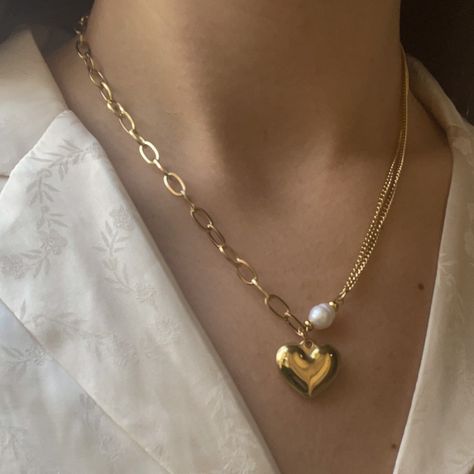 The Soulmate Necklace ✨🫶 Featuring half oval link chain/half double cuban link chain with a real freshwater pearl & a heart pendant 🤍 18" with a 2" extender 18k Gold Plated Stainless Steel Waterproof & made with love Double Pendant Necklace, Olympic Jewelry, Soulmate Necklace, Heart Real, Fancy Jewelry Necklace, Lover Jewelry, Pearl Heart, Silver Jewelry Design, Nail Jewelry