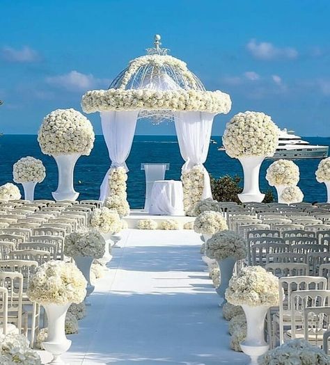 Beautiful outdoor wedding idea Beach Wedding Setup, Mexico Luxury, Lebanese Wedding, Dream Wedding Reception, Dj Wedding, Wedding Decors, Decoration Evenementielle, Dream Wedding Decorations, Wedding Stage Design