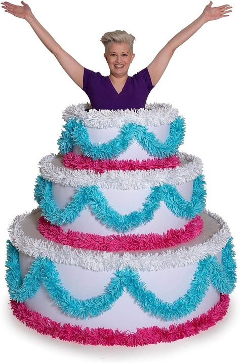 Oh! I am totally popping out of a cake for my husbands next birthday! Bachelorette Party Cake Pops, Giant Birthday Cake, Parade Float Decorations, Usa Cake, Cake Gif, Giant Cake, Cake Lifter, Cake Pulls, Cake Stand Set