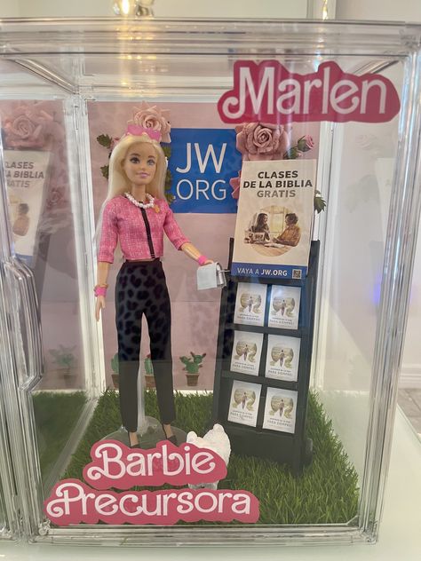 Barbie precursora #jwgifts #jwregalos Pioneer Gifts, Jw Gifts, Gifts