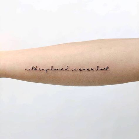 49 Meaningful Quote Tattoos To Inspire Lifetime Positivity - Our Mindful Life Memory Quote Tattoos, Wording Tattoo Ideas, Quote For Tattoo Meaningful, Quotes Tatooes, Tattoo Ideas Female Quotes Unique, Tattoo Wording Ideas, Tattoo Sayings For Lost Loved Ones, Quote Tattoo For Lost Loved One, Best Tattoo Sayings