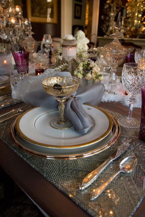 opcm Romancing the Home Blog Fancy Table, Tafel Decor, Beautiful Tablescapes, Table Place Settings, Beautiful Table Settings, Elegant Table Settings, Pretty Tables, Table Scapes, Set The Table