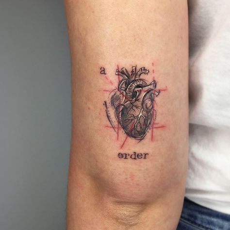 An abstract sketchy heart beats better - order Tattoo Hindu, Heart Tat, Red Heart Tattoos, Unique Small Tattoo, Dibujos Tattoo, Pretty Hand Tattoos, Spine Tattoos For Women, Парные Тату, Classy Tattoos