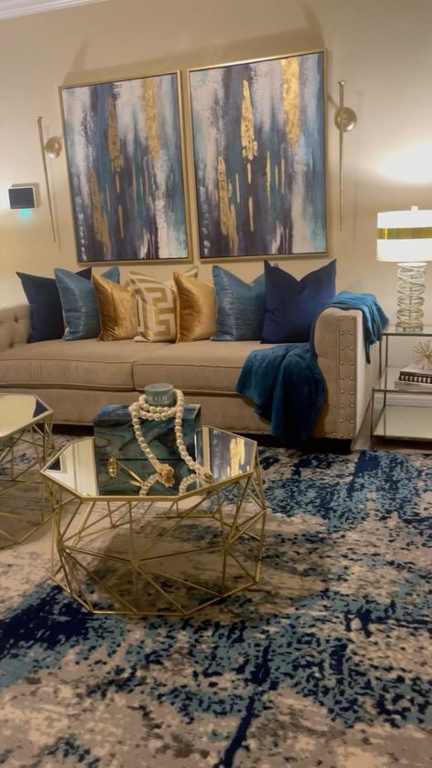 Blue And Gold Living Room, Gold Living Room Decor, Glam Living Room Decor, Brown Living Room Decor, Apartment Decorating Living, Blue Living Room Decor, Gold Living Room, Living Room Decor Colors, Glam Living Room