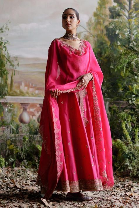 Anarkali Jacket, Pink Suits Women, Pink Anarkali Suits, Hot Pink Jacket, Eye Embroidery, Pink Anarkali, Hello Nails, Wedding Festivities, Beautiful Pakistani Dresses