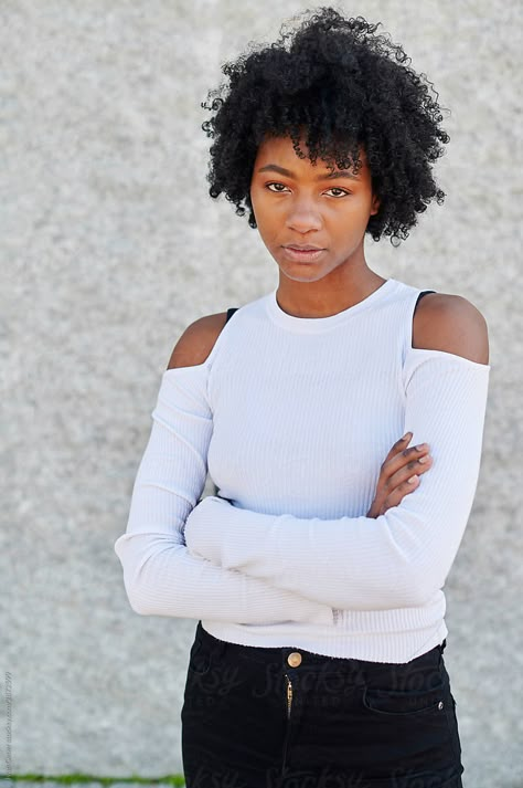 Arms In Front Of Body Reference, Person Standing With Arms Crossed, Cross Arms Reference, Person With Arms Crossed, Woman Crossing Arms, Arms Crossed Pose Reference, Cross Arms Pose Reference, Crossed Arms Pose, Arms Crossed Reference