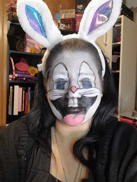 Bunny Beauty Face, Bunny Face Makeup, Bunny Face Paint, Bunny Makeup, Style Bangs, Animal Makeup, Grey Bunny, Bunny Face, How To Style Bangs