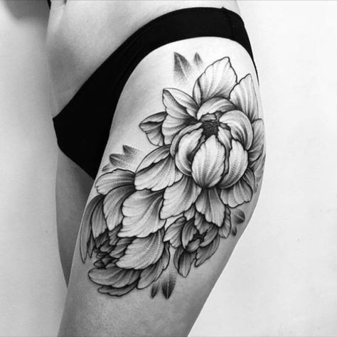 Flower Tattoo Sleeve Men, Tattoo Front, Front Thigh Tattoos, Black And Grey Tattoos For Men, Rose Tattoo Thigh, Boys With Tattoos, Flower Tattoo On Side, Flower Tattoo Back, Foot Tattoos For Women