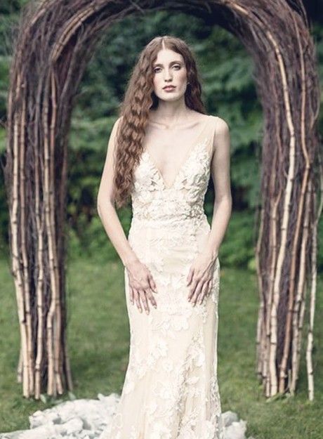 Crimped Bridal Hair, Crimped Hair Wedding, Crimped Hair Half Up Half Down, Crimped Wedding Hair, Long Bridal Hairstyles, Renee Russo, Bridal Wedding Hairstyles, Ethereal Bride, Long Bridal Hair