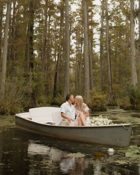 These need a permanent spot on my feed 😍 This will forever be one of my favorite locations for engagement photos!!! So dreamy & romantic But also who wouldn’t want photos where the boat scene in The Notebook was filmed??? #cypressgardens #engagementphotos #engaged #thenotebook #weddingphotographer #scweddingphotographer #charlestonsc #charlestonphotographer The Notebook Engagement Photos, Lake Engagement Pictures, Boat Engagement Photos, Boat Engagement, Boat Photoshoot, Cypress Gardens, Paddle Boat, The Notebook, The Boat