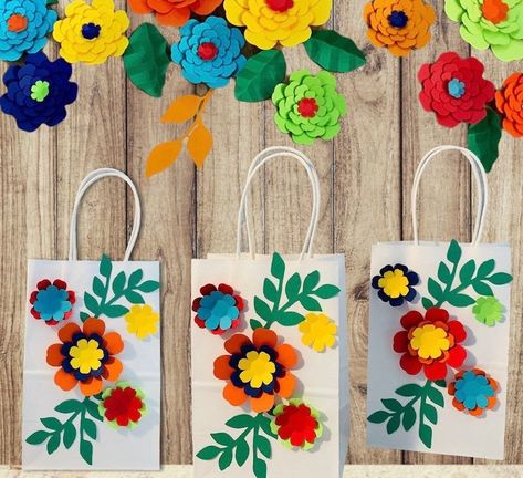 Sweet Table Party, Encanto Wedding, Mexican Theme Party Decorations, Mexican Baby Shower, Mexican Birthday Parties, Hawaiian Party Theme, Luau Party Supplies, Mexican Fiesta Party, Fiesta Birthday Party