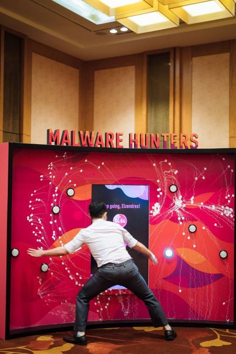 TRINAX | Malware Hunters Bishi Bashi Arcade Game Interactive Booth Games, Interactive Booth Design, Interactive Event Ideas, Interactive Booth Ideas, Activation Games, Games For Events, Interactive Booth, Booth Games, Booth Activation