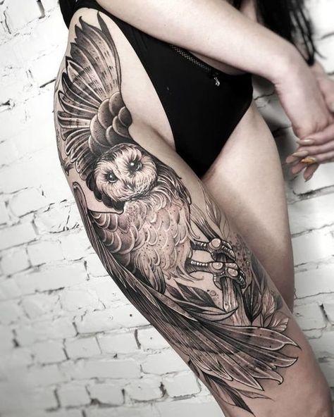 Black and gray tattoos never die, and we don't stop looking for the best ideas for every taste. 60 of them are already waiting for you in our article, check it out. Owl Thigh Tattoos, Owl Forearm Tattoo, Spirit Animal Tattoo, Tatuaje Trash Polka, Owl Tattoo Sleeve, Prince Tattoo, Owl Tattoo Drawings, Animal Tattoos For Women, Owl Tattoo Design