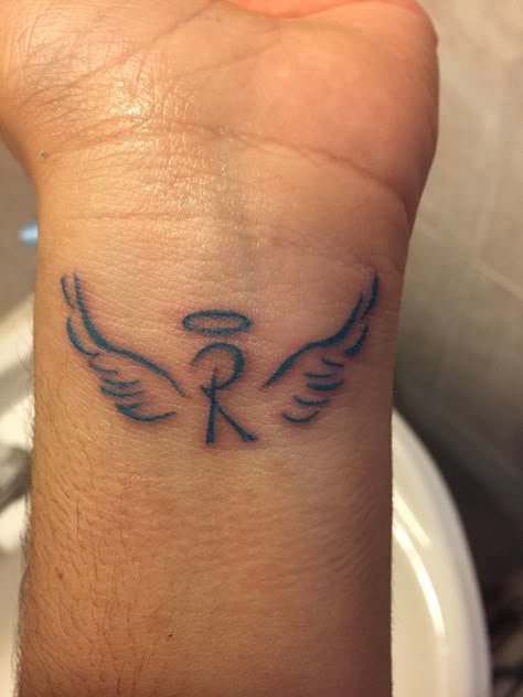 Best Friend Tribute Tattoo, Remembrance Tattoo Ideas Brother, Rip Tattoos For Friend, Tattoo For Uncle Who Passed, Dead Best Friend Tattoo, Loved Ones In Heaven Tattoos Small, Child Memorial Tattoo, Tattos For Dead Dad, Tattoos For People Who Passed