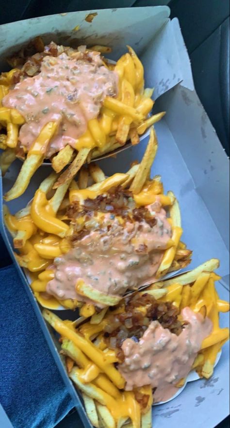 in n out, animal fries, animal style fries, food, fries Animal Fries In N Out, In And Out Animal Style Fries, In N Out Animal Style Fries, Animal Fries Recipe, In And Out Fries, In And Out, Animal Sauce, In N Out Aesthetic, Animal Fries