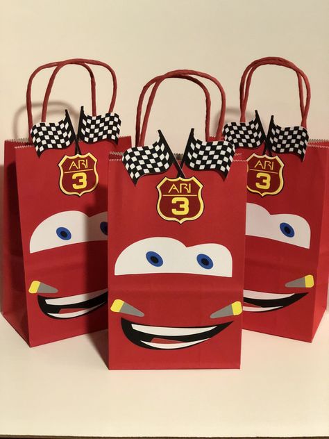 Cars Candy Bags Party Ideas, Mc Queen Birthday Party Decoration, Lightning Mcqueen Goodie Bags, Lightening Mcqueen Birthday Party Ideas, Lighting Mcqueen Party, Mcqueen Birthday Party Decoration, Candy Bags Ideas, Cars Birthday Theme, Disney Cars Birthday Theme