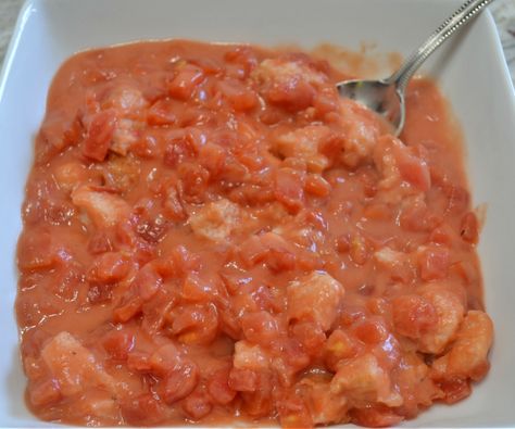 Creamed Tomatoes Recipe, Stewed Tomatoes Recipe With Bread, Creamed Tomatoes, Stewed Tomato Recipes, Tomato Side Dishes, Bread Biscuits, Tomatoes On Toast, Southern Recipe, Fresh Tomato Recipes