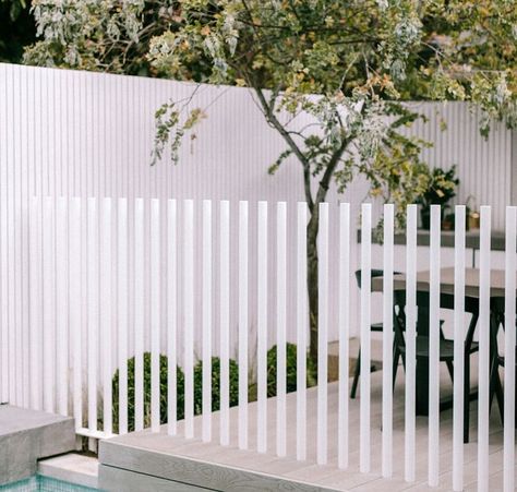 Deck Balustrade Ideas, Pool Fencing Landscaping, Fence Around Pool, Pool Safety Fence, Pool Fences, Outdoor Pool Area, Pool Landscape Design, Types Of Fences, Steel Fabrication