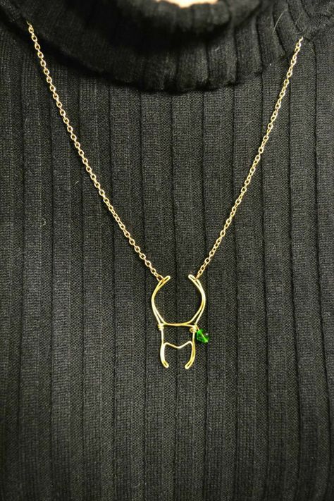 Loki Helmet, Marvel Jewelry, Marvel Fashion, Marvel Clothes, Marvel Merchandise, Casual Cosplay, Loki Marvel, Marvel Fan, Marvel Memes