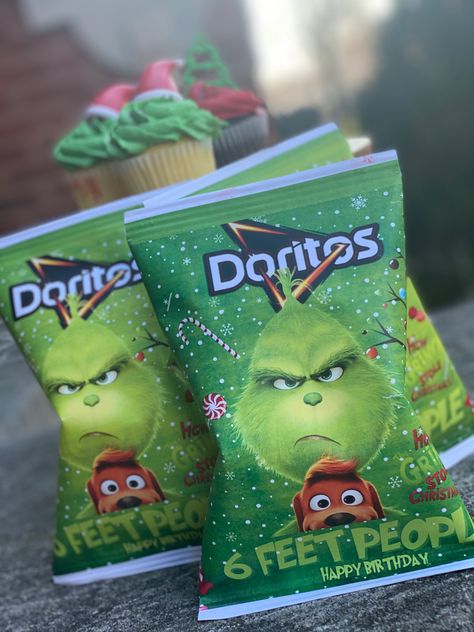 Grinch Christmas Party Favors, Grinch Birthday Party Decorations, Grinch Party Favors, Grinchmas Decorations, Grinch Treats, Grinch Board, Grinch Birthday Party, Grinch Food, Grinchmas Party