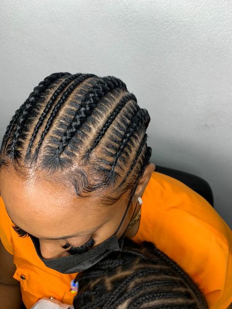 Big Small Cornrow Hairstyles, Big Small Cornrows, Small And Big Cornrow Braids, Big Stitch Braids, Big And Small Cornrows, Stitch Cornrows For Black Women, Small Stitch Braids, Corn Row Braids Black Women, Stitched Braids