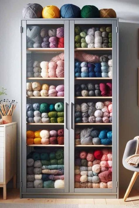 Crochet Supply Organization, Crochet Yarn Storage Organization Ideas, Diy Yarn Organization, Yarn Display Storage, Fiber Art Studio Spaces, Creative Yarn Storage, Knitting Craft Room, Yarn Room Organization, Organize Knitting Supplies