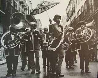 "So I can watch you do the second line with an umbrella in your hand" New Orleans Second Line, Second Line Parade, New Orleans Music, New Orleans Voodoo, Louisiana History, One Note, Musical Comedy, Second Line, Louis Armstrong