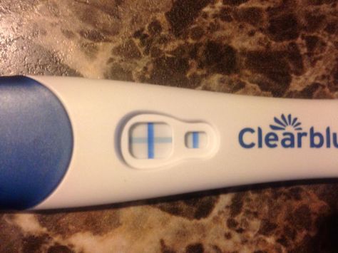 Surrogate mother Sheena's incredibly dark pregnancy test... maybe twins?? :) :) Clear Blue Pregnancy Positive, Surrogate Mother, Positive Pregnancy Test, Baby Green, Stylish Photo, Stylish Photo Pose, Pregnancy Test, Cute Couples Kissing, Photo Pose