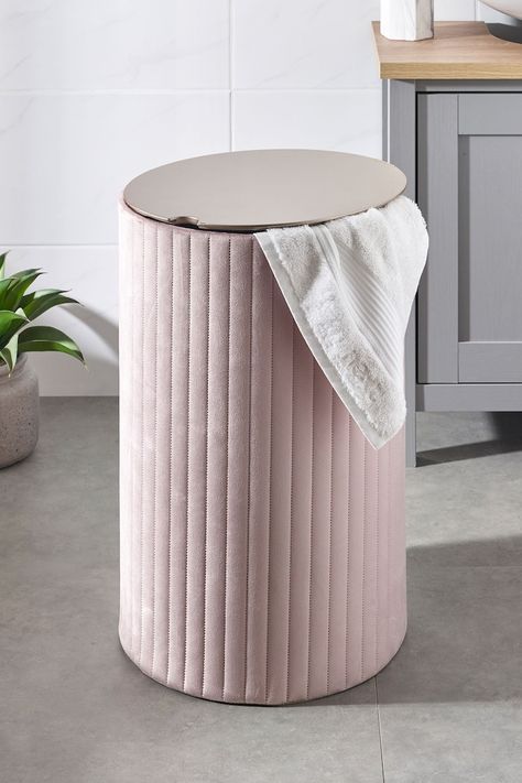 Pink Laundry Hamper, Aesthetic Laundry Hamper, Bedroom Laundry Hamper Ideas, Aesthetic Hamper, Laundry Hamper Bedroom, Luxe Laundry, White Laundry Basket, First Apartment Essentials, Laundry Shop