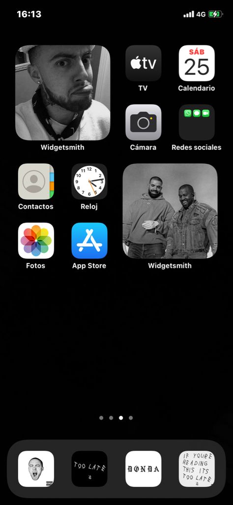 Drake Homescreen, Home Lock Screen, Ios Layout, Iphone Organization, Lock Screens, Homescreen Ideas, Male Portrait, Drake, Ios