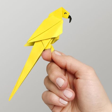 Origami Parrot, Diy Jewelry Stand, Animal Tutorial, Origami Animal, Origami Step By Step, Arctic Tundra, Origami Gifts, Origami And Quilling, Cute Origami