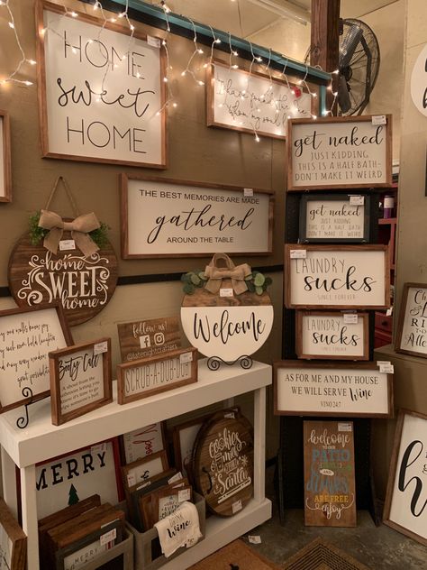 Wood Sign Market Display, Rustic Craft Show Display Booth Ideas, Wood Sign Craft Show Display Booth Ideas, Signs That Sell At Craft Fairs, Woodworking Vendor Booth, Farmhouse Booth Display Ideas, Wooden Sign Display Craft Fairs, Sign Booth Display, Laser Craft Show Ideas