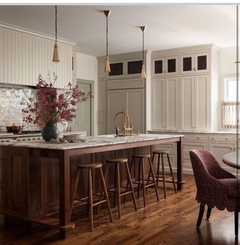 Heidi Caillier, Wood Floor Kitchen, Transitional Kitchen, Kitchen Inspiration Design, Updated Kitchen, Kitchen Colors, Luxury Kitchen, Kitchen Style, Dream Kitchen