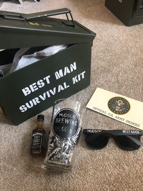 Perfect groomsman or best man proposal for a military groom! Ammo can filled with personalized sunglasses, glass, alcohol, and “official Army orders”. Best Men Invitation, Groomsmen Proposal Gifts Non Alcoholic, Groomsmen Proposal Hunting, Country Groomsmen Proposal, Groomsmen Proposal Nerdy, Non Alcoholic Groomsmen Gifts, Groomsman Proposal Ideas Non Alcoholic, Best Man Box Ideas, Will You Be My Groomsman Gifts