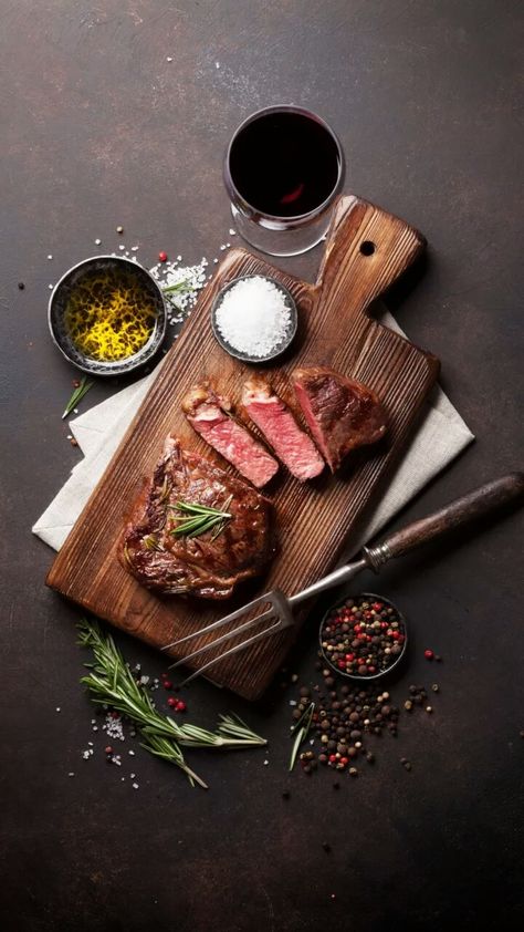 Steak With Red Wine, Natural Plates, Grilled Ribeye, Wooden Kitchenware, Meat Steak, Steak Plates, Flyer Design Layout, Ribeye Steak, Herbs And Spices