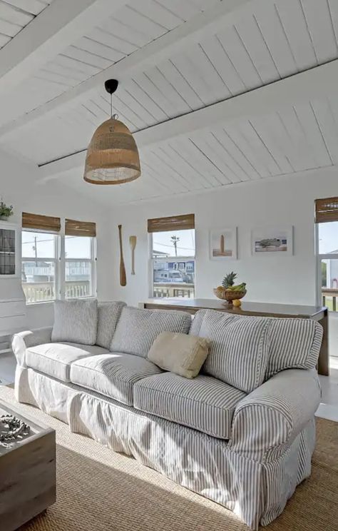 Coastal Granddaughter House Interior, Midcentury Beach Home, East Coastal Aesthetic, Coastal Grandmother Beach House, East Coast Interior, Airy Beach House, Summer I Turned Pretty House Interior, Cottage Core Coastal, Nantucket Home Aesthetic