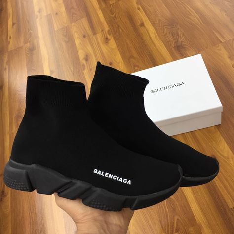 Balenciaga Speed Trainer Outfit, Speed Trainer Outfit, Harry Potter Shoes, Christian Dior Bag, Trainers Outfit, Shoes Balenciaga, M Love, High Fashion Men, Skor Sneakers