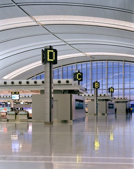 Airport Architecture, Airport Check In, Toronto Pearson International Airport, Aiga Design, Toronto Airport, Airport Signs, Episode Interactive Backgrounds, Airport Aesthetic, Airport Terminal