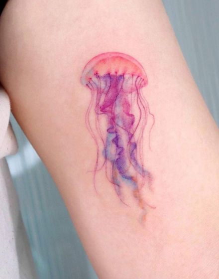 50+ Dope Jellyfish Tattoo Ideas With Meanings Explained — InkMatch #tattoo #art #jellyfish #tattooed Trend Tattoos, Rib Tattoo Placements, Tattoo Jellyfish, Whimsical Princess, 16 Tattoo, Tattoo Placements, Jellyfish Drawing, Colorful Jellyfish, Princess Jellyfish