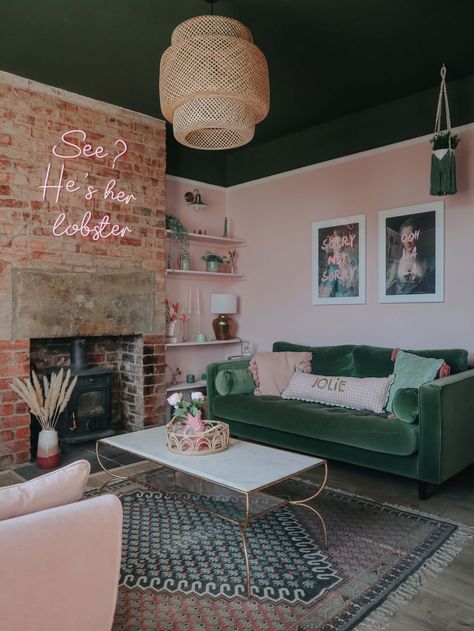 Living Room Design Green, Blush Living Room, Funky Living Rooms, Colourful Living Room Decor, Art Deco Living Room, Gold Living Room, Pink Living Room, Colourful Living Room, Stylish Living Room