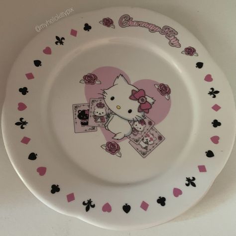 Hello Kitty Plates, Kawaii Plates, Sanrio Pottery, Hello Kitty Plate, Cute Plates, Dream Nursery, Charmmy Kitty, Kids Plates, Ideal Life