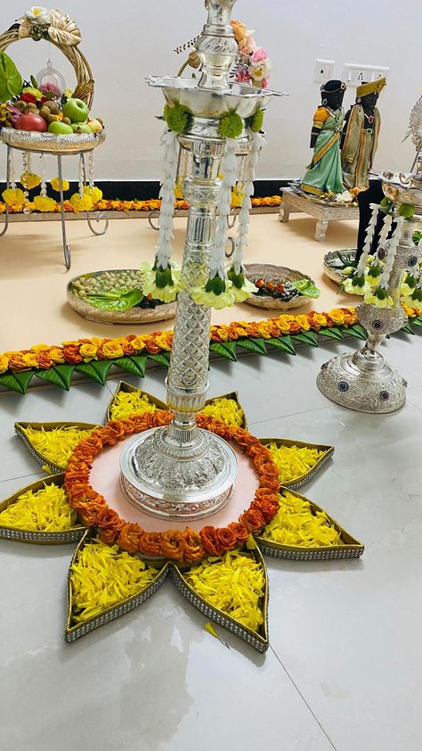 priyasathish.tulipsz on Instagram: Decorate your happiness #engagement #golden memories #floraldecoration#decor#tirupurevents #platedecoration #traditional… Deepam Decorations, Diyas Decoration, Plate Decoration Ideas, Leaf Decor Wedding, Brass Diyas, Diya Decoration Ideas, Indian Wall Decor, Pooja Decor, Thali Decoration