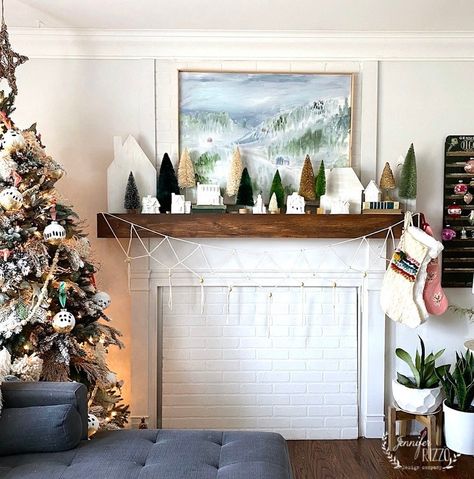 Diy Christmas Village Houses, Yarn Garland, Diy Christmas Village, Bottle Brush Christmas Trees, Holiday Mantel, Christmas Village Houses, Brush Trees, Christmas Centerpieces Diy, Christmas Mantle