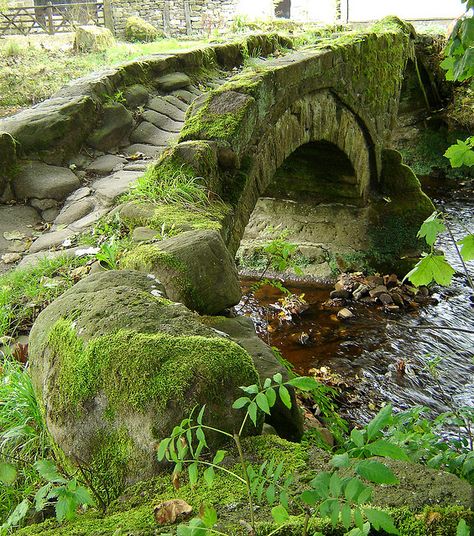 Pack horse bridge by Jaxpix50 "The most photographed bridge in this part of Lancashire. it is the bridge crossing Wycoller Beck and was the route the pack-horses took on their way from Yorkshire to Lancashire and back. The bridge is over 800 years old." Old Bridges, Medieval Village, Arch Bridge, Stone Bridge, Old Stone, Alam Yang Indah, English Countryside, British Isles, Mykonos