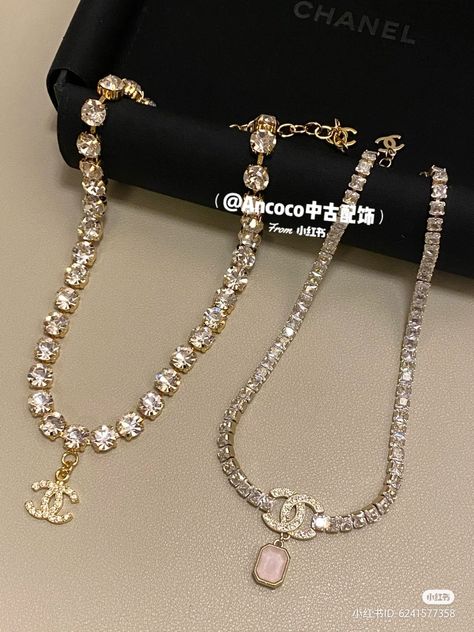 Jewlrey Aesthic Luxury, Gold Luxury Jewelry, Expensive Gifts Aesthetic, Cute Link, Bracelets Cute, قلادات متدلية, Gelang Manik-manik, Expensive Jewelry Luxury, Clover Bracelet